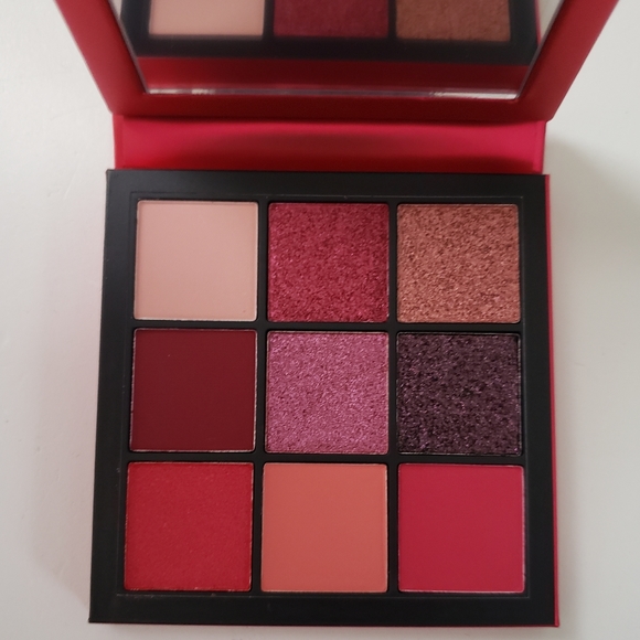 HUDA BEAUTY Makeup Huda Beauty Ruby Obsessions Eyeshadow Palette